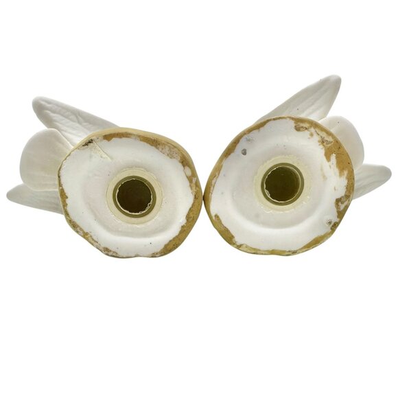 Ceramic White Doves Salt and Pepper Shakers On Floral Base 3 in Tall Vtg Decor - Picture 5 of 7